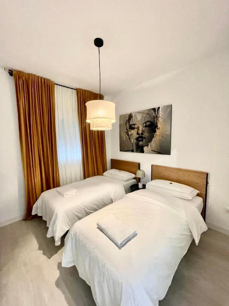 Historical Centre! Private Terrace & Gym-Near Public Parking Apartment Malaga Ngoại thất bức ảnh