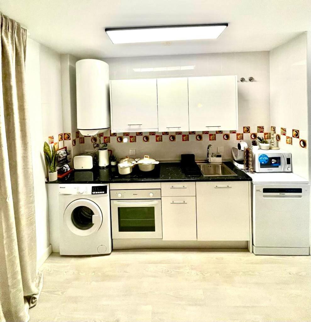 Historical Centre! Private Terrace & Gym-Near Public Parking Apartment Malaga Ngoại thất bức ảnh